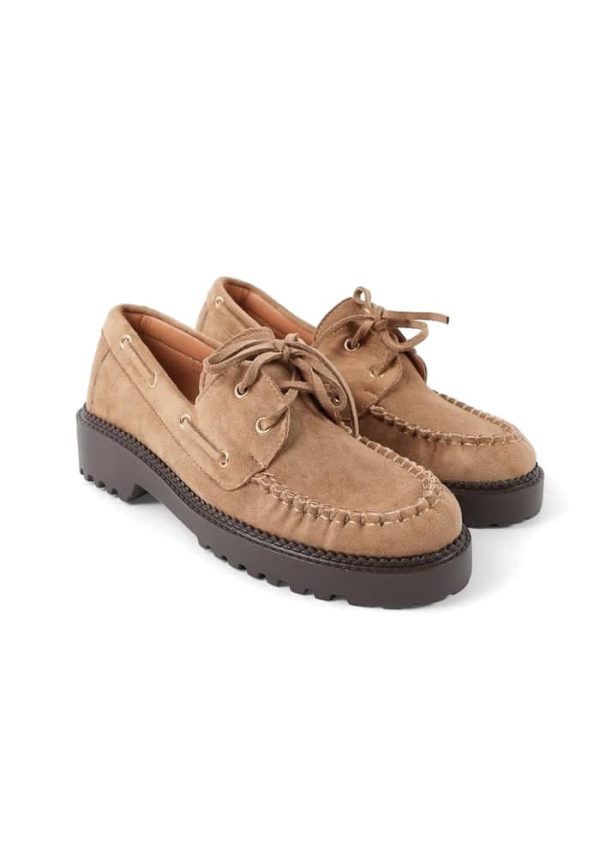 Oxford Gunaikeia Mpez